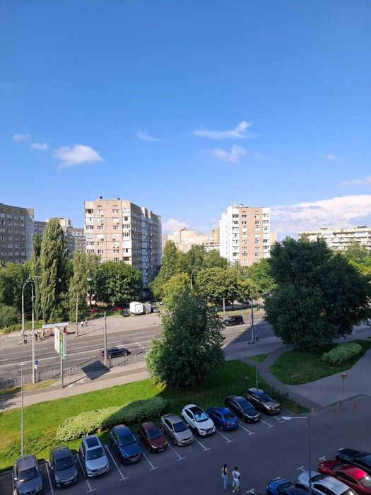 Квартира 48м2 Варшавський плюс Правди 53/46