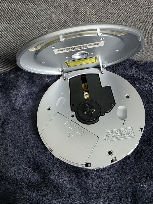 Samsung Digital Portable CD Player MCD-hf200s