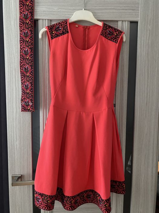 Сукня. Плаття. Вишите плаття. Вишиване плаття