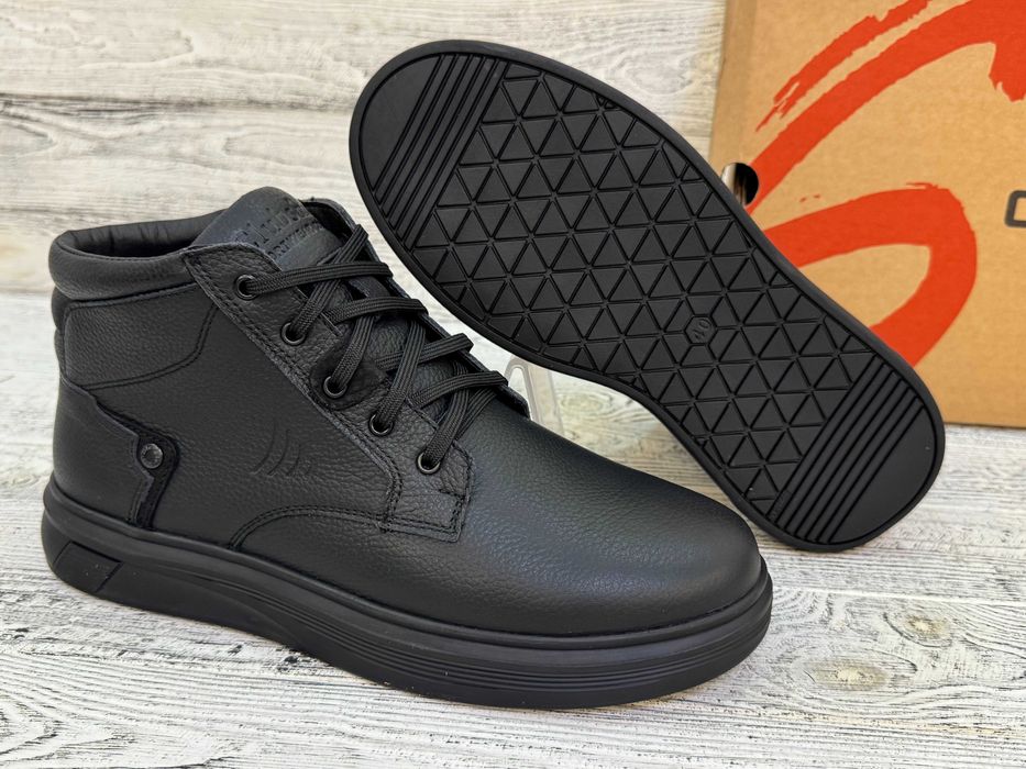 Чоловічі зимові шкіряні черевики Clubshoes.  р.40 - 45 Кожаные ботинки