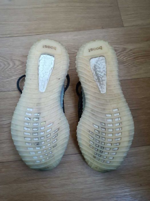 Кроссовки мужские Adidas Yeezy Boost р.41.5  (26 см) Оригинал