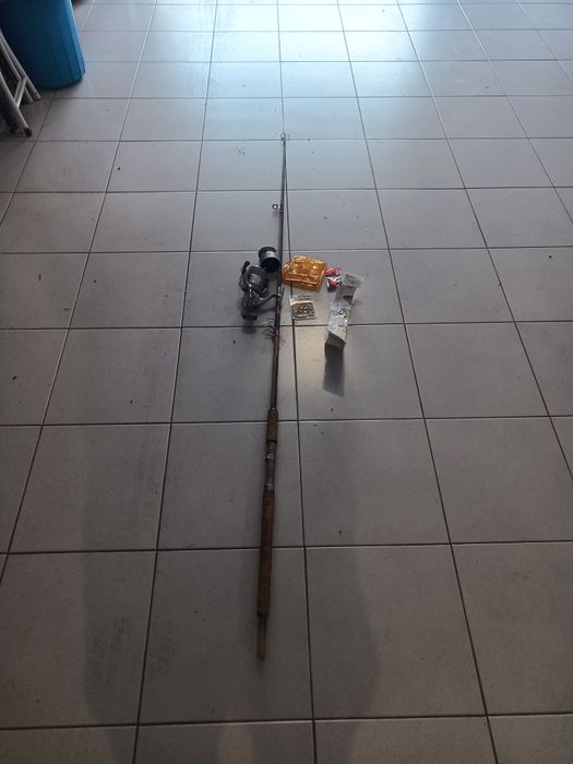 carreto vega 5000, cana pesca mais acessórios pesca