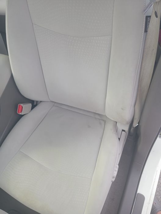 Nissan leaf 2012