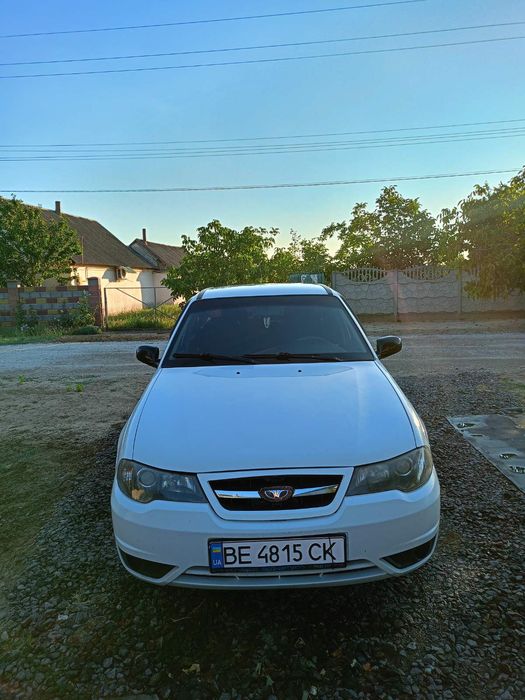 Продам Део нексія 2012
