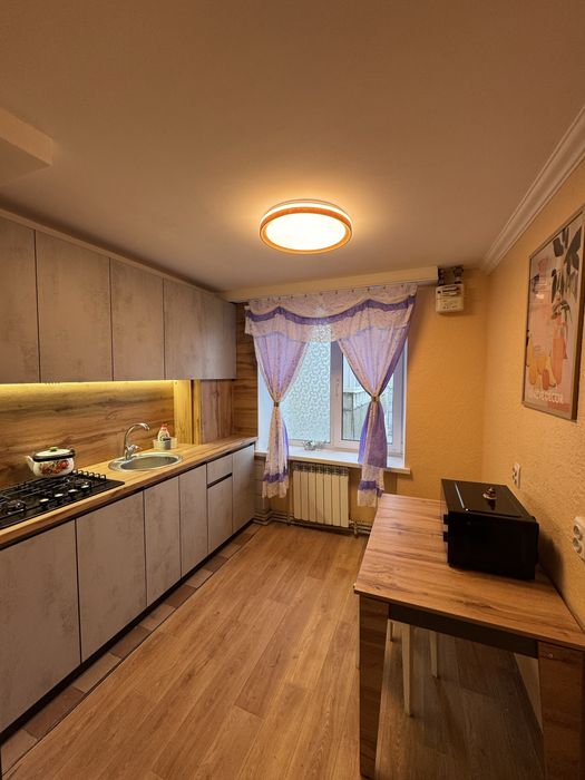 Трикімнатна з автономкою та новим ремонтом