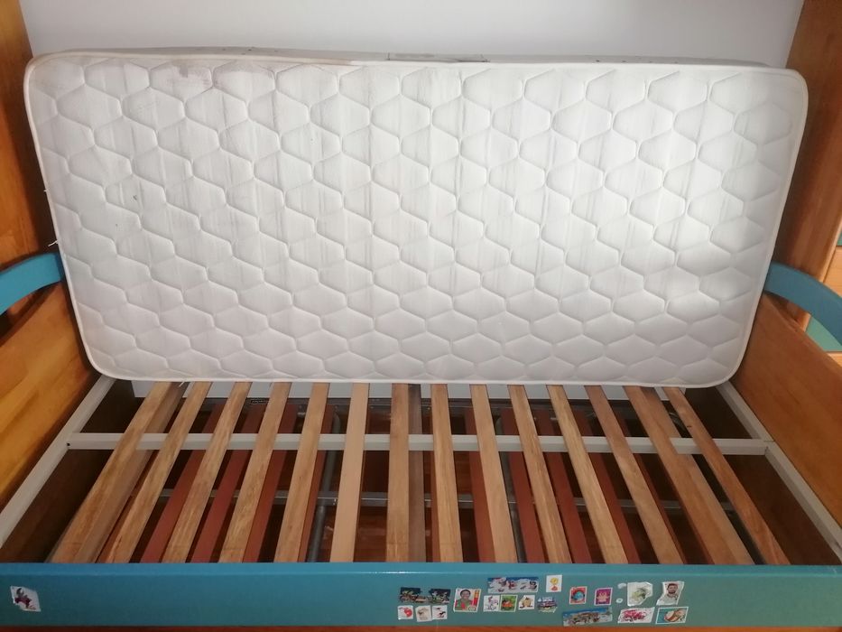 Vendo Estúdio juvenil, com roupeiro de canto c/ oferta de colchão