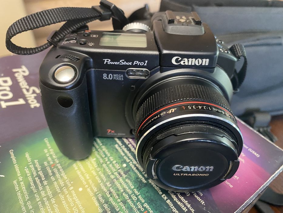 Фотоапарат Canon Power Shot Pro1