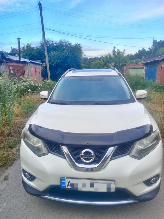 Nisan Rogue SL