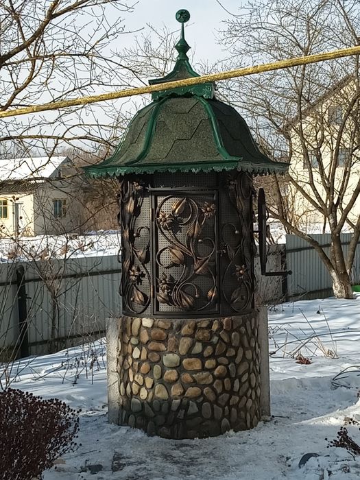 Ковані криниці, колодці