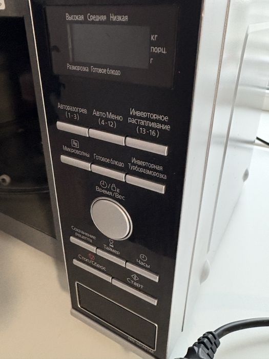 Мікрохвильова піч Panasonic NN-SD361M