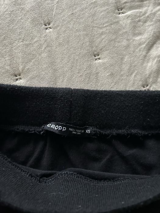Czarna obcisła spódniczka Cropp XS