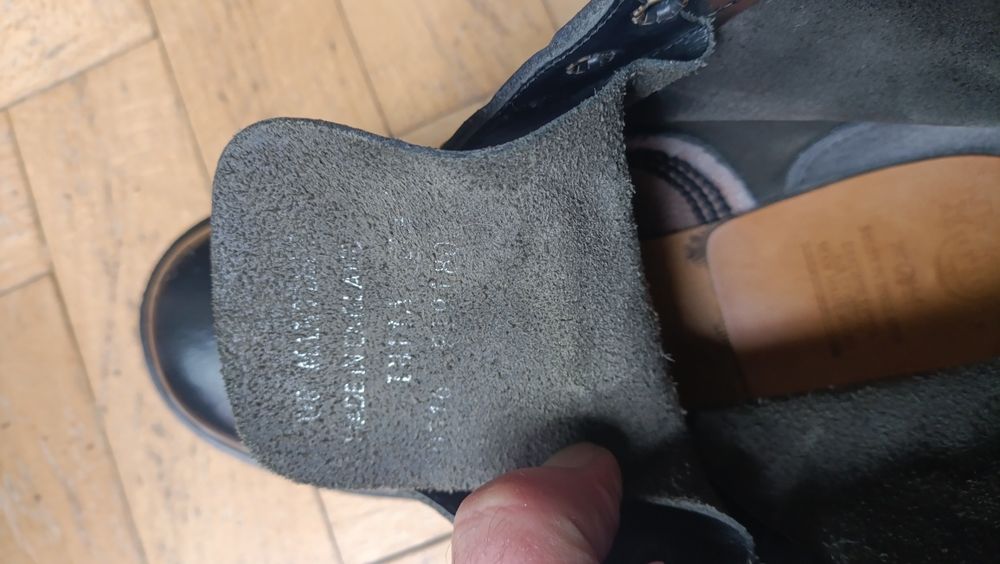 Martens buty 8 skóra