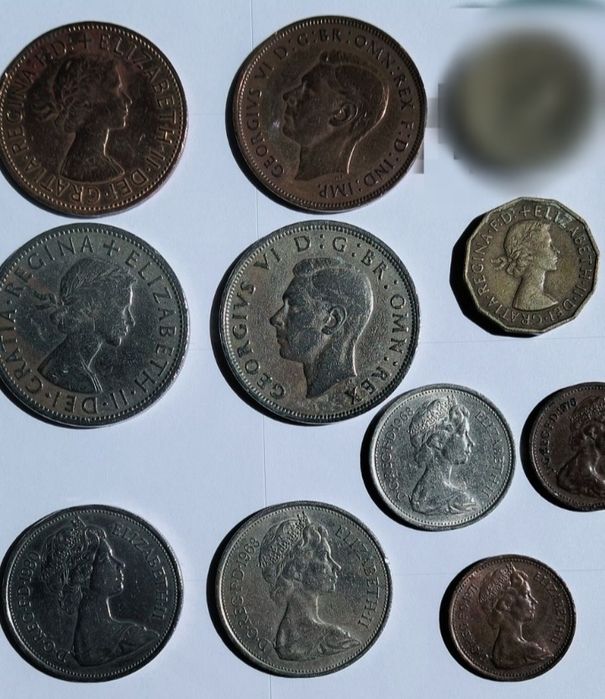 Conjunto 10 moedas antigas Inglaterra vários anos