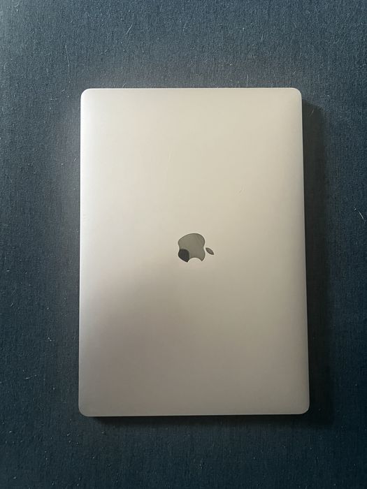 Macbook pro 2017 15”