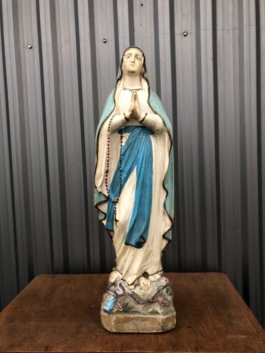 Figurka gipsowa Maryja sygnowana