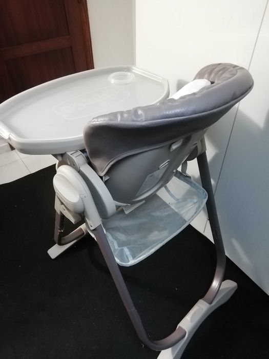 Cadeira refeição Chicco Polly Magic 3 em 1