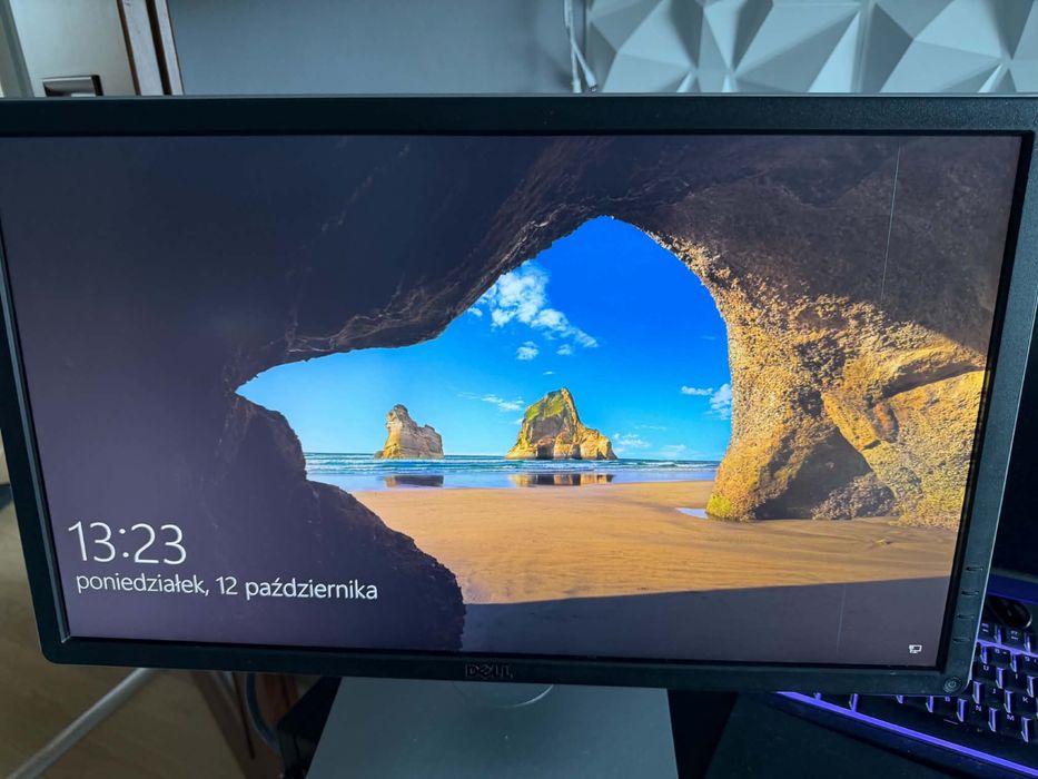 Monitor dell.