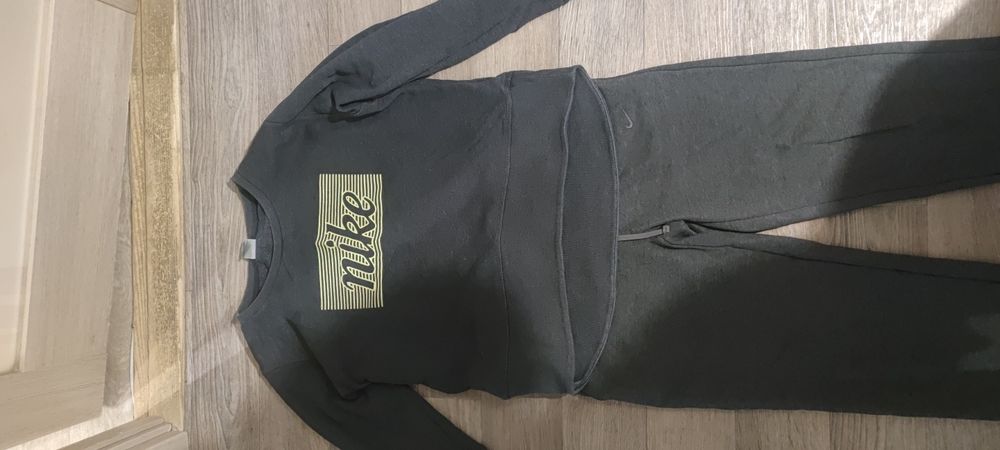 Женский фирменный костюм Nike