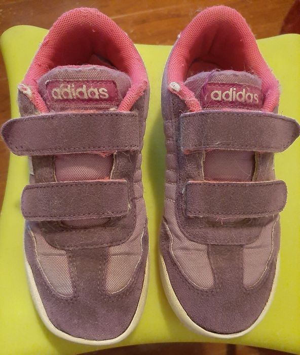 Ténis Adidas cor de rosa