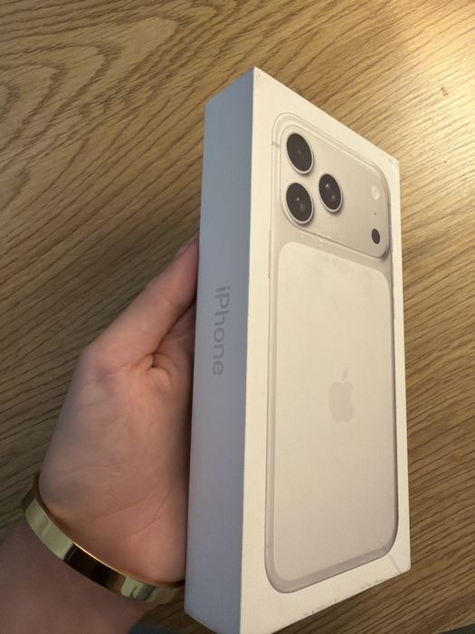 Ihpone 17 pro max novo