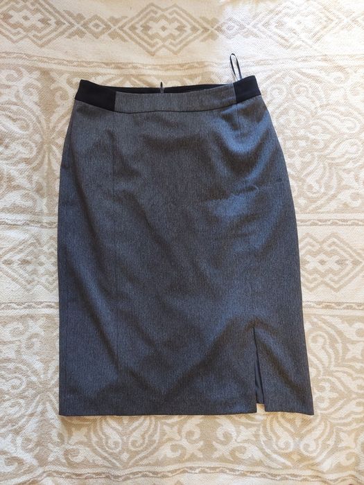 Спідниця класична розмір М
обхват