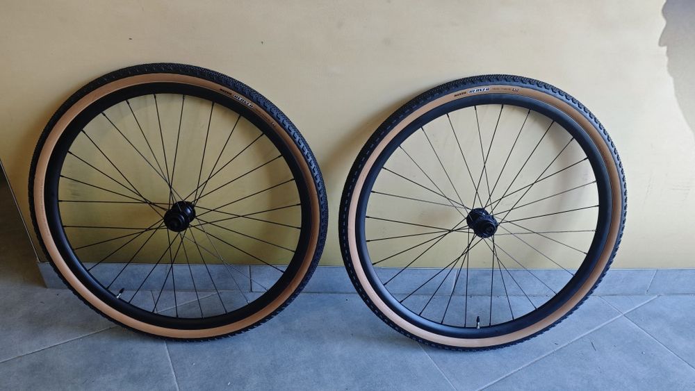 Sprzedam koła Gravel