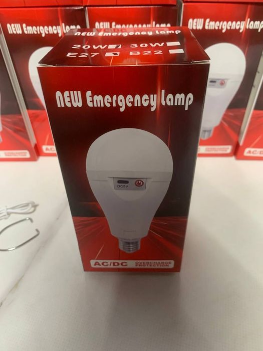 Аварийная Led лампа 2в1 E27 20вт лампочка с аккумулятором+usb в патрон