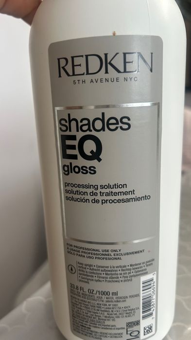 Redken shades eq gloss processing solution