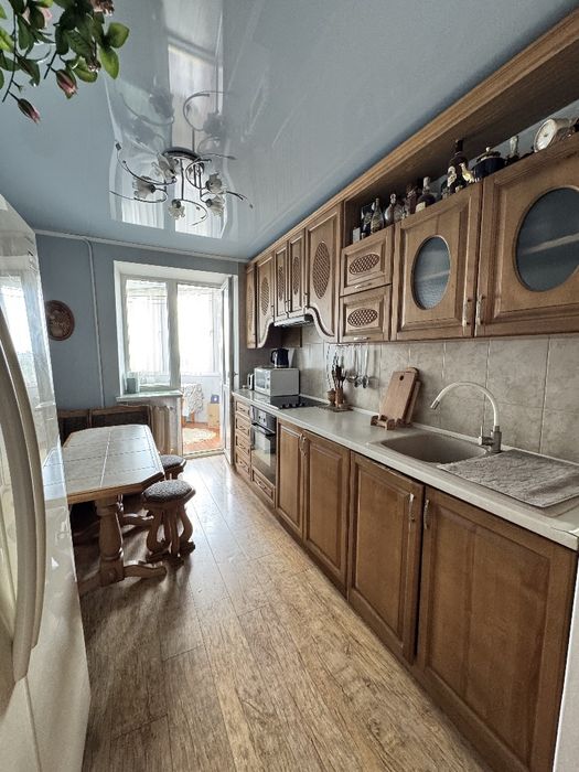Продажа 3-ком. квартиры с ремонтом и видом на парк! Центр Хортицкого р-на