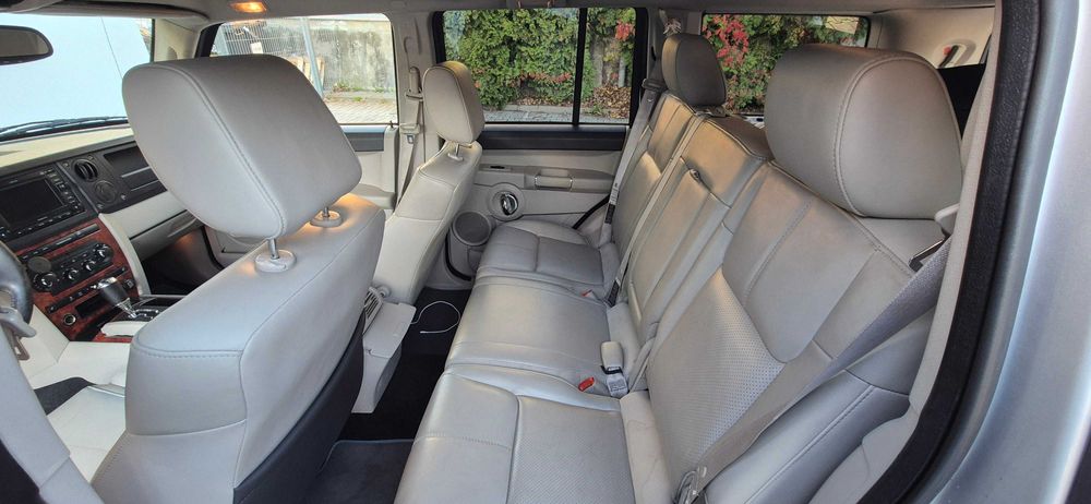 Jeep Commander 5.7 V8 HEMI Automatic Limited 326 KM 4x4 | Hak |