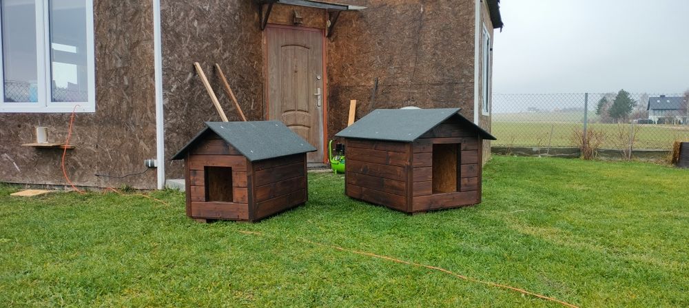 Buda ocieplona dla psa