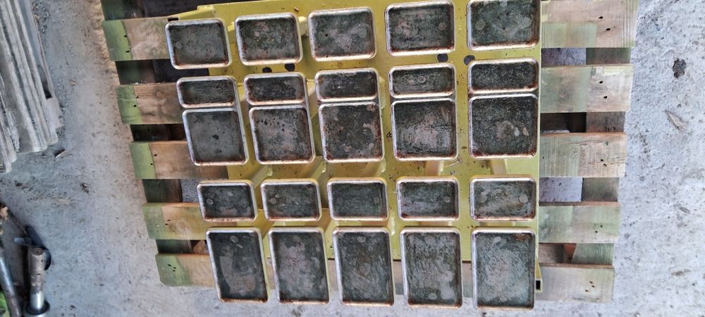 Вібропрес Вибропресс Матрица старе місто,матриця кірпічик, Матриця блок  перестіночний,простеночний, колун для блоков.
