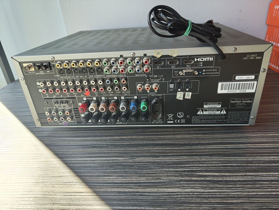 Harman Kardon AVR 245 amplituner