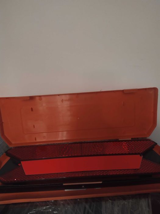 Triângulo para automóvel