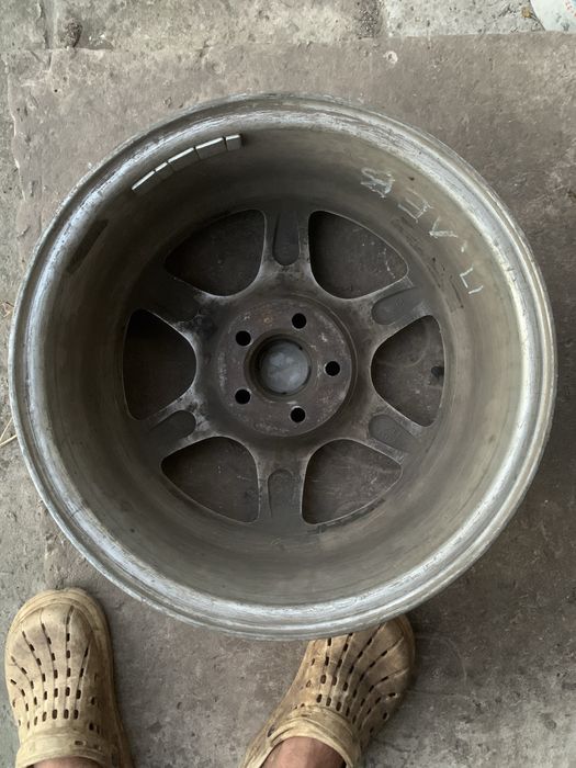 Диски на автомобіль