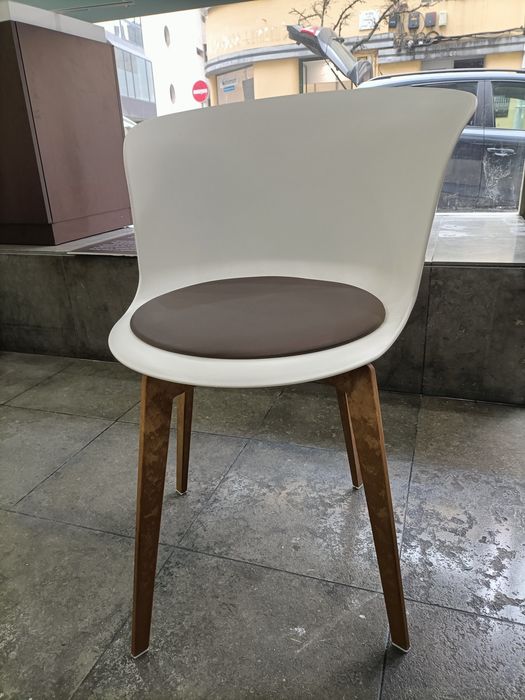 Conjunto mesa e 3 cadeiras