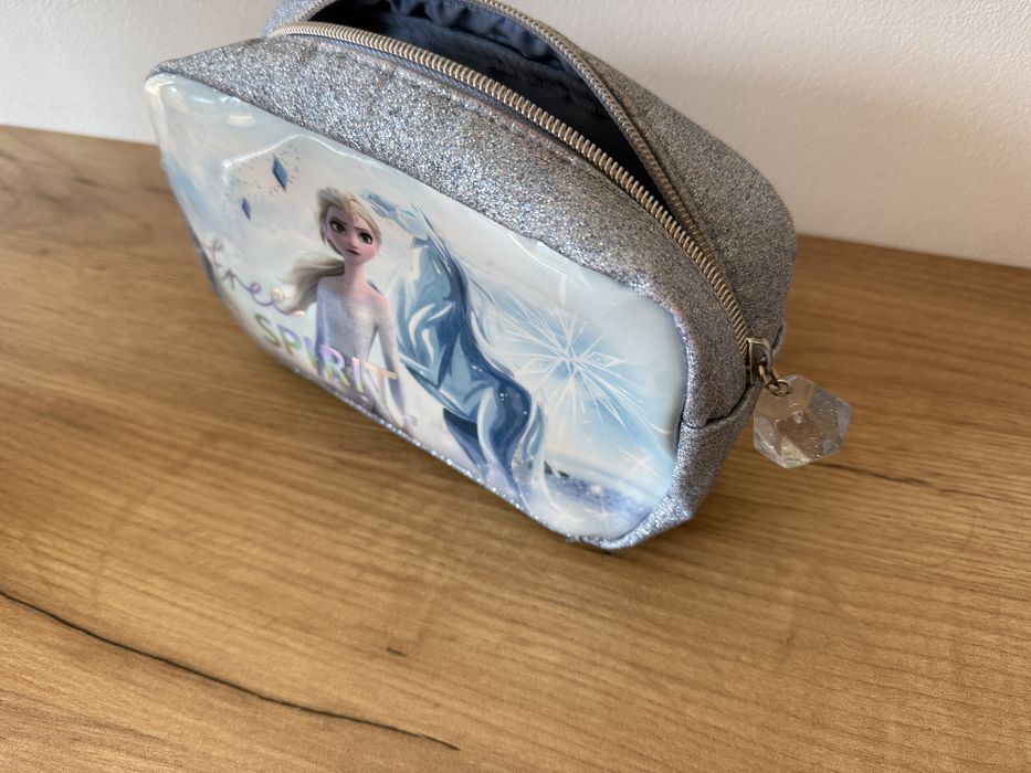 Torebka i kosmetyczna kraina lodu elsa H&M