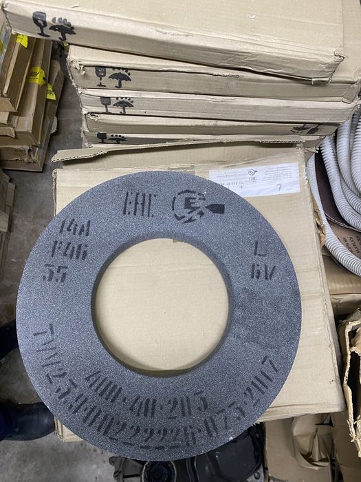 Круги абразивные 400х40х203 14А и 64С