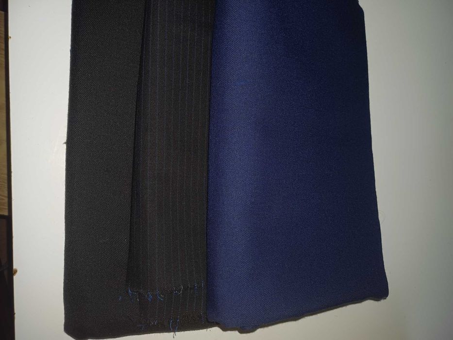 Продам  отрезы шерстяные и велюр-бархат