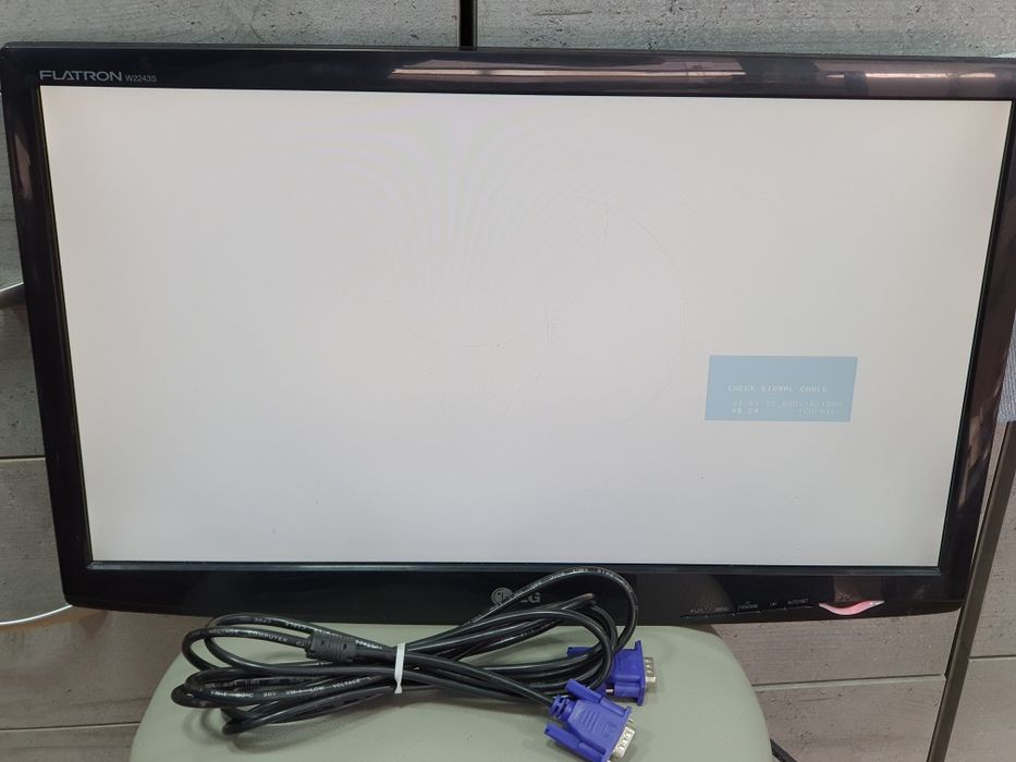 Монитор LG Flatron "W2243SV"