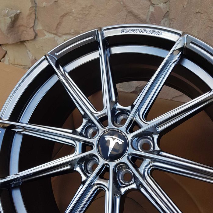 Диски НОВІ R18 5x114,3 Tesla Model 3 Toyota Camry RAV4 Lexus IS GS  Honda KIA