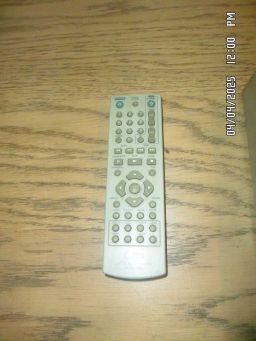 LG DVX 286 Odtwarzacz DVD z pilotem i kablem