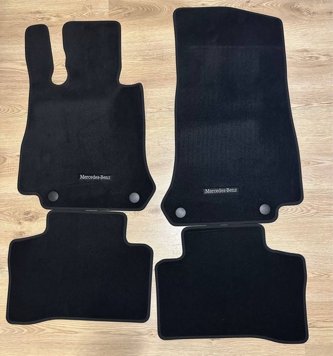 Оригінальні килимки Mercedes-Benz для GLC (X253)