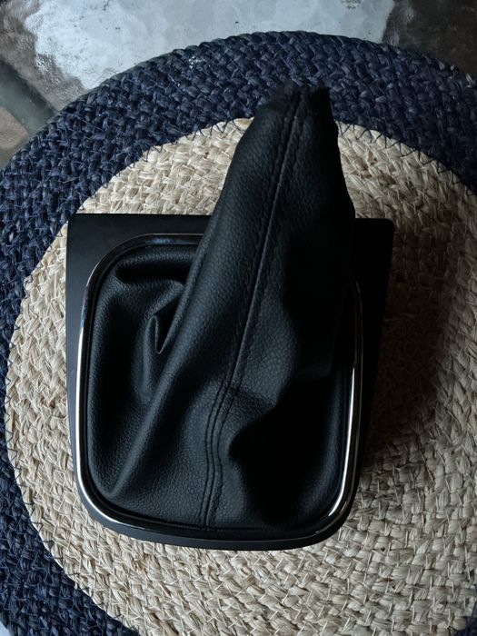 Кожух чохол каркас чехла ручки кпп volkswagen golf jetta вантажівок