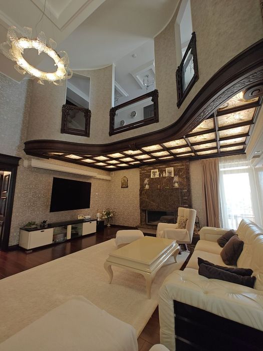 Продаж елітного будинку