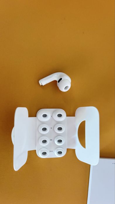 Air pods pro 4 LADO DIREITO