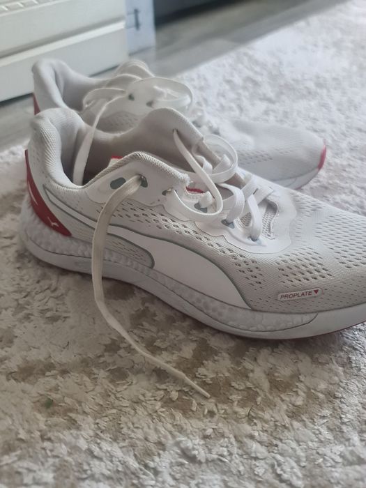 Продам фірмені красовки ADIDAS  і PUMA 41-42 розмір