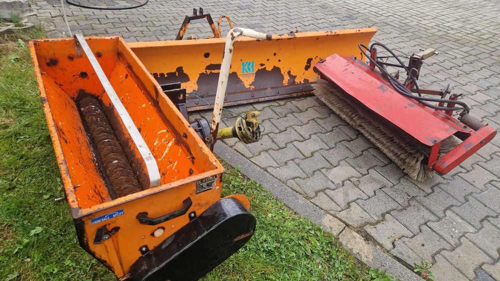 pług do śniegu, posypywarka ,zamiatarka,do traktora np.Iseki czy John Deere
