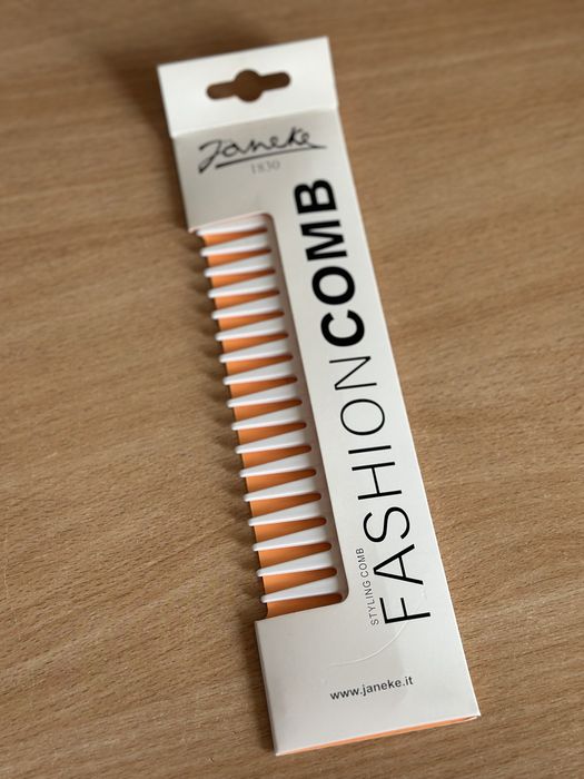 Гребінець новий Janeke