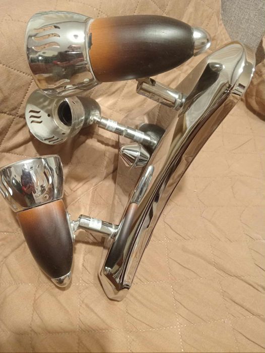 Srebrna lampa sufitowa